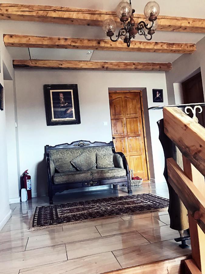 Appartamento La Curtea Veche Lapus Esterno foto