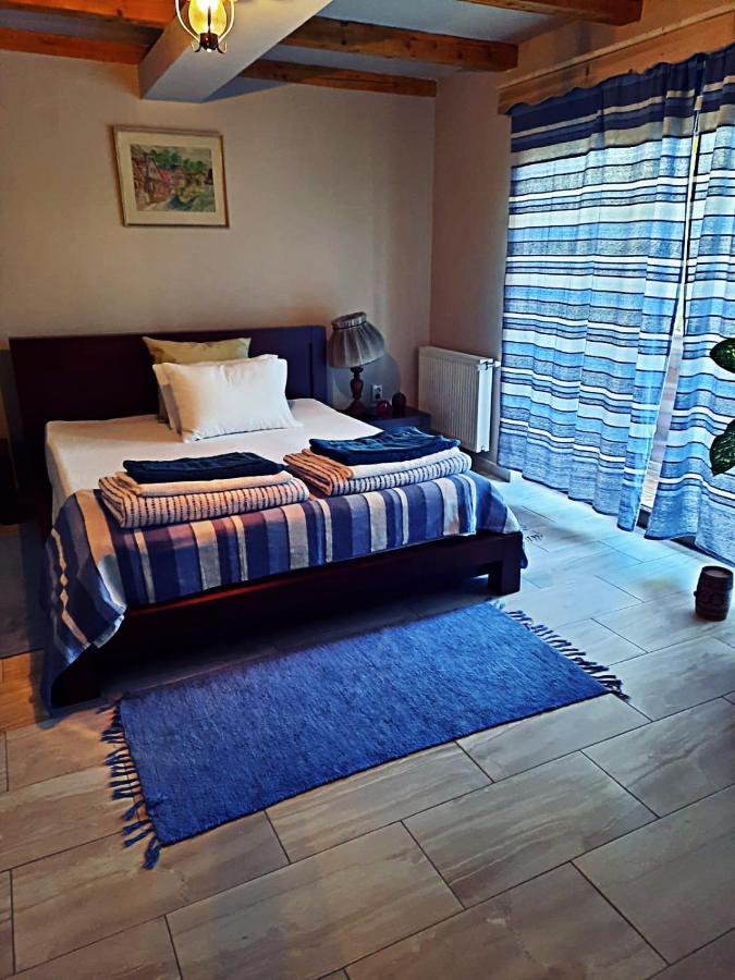 Appartamento La Curtea Veche Lapus Esterno foto